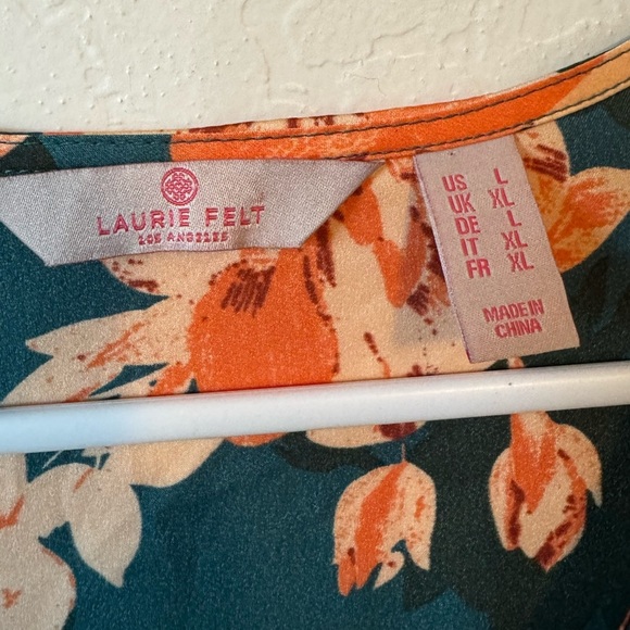 LAURIE FELT FLORAL FRONT RUFFLE BLOUSE LARGE - Picture 5 of 6